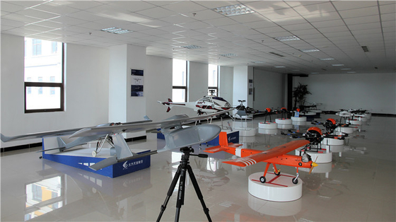 Elektrisch betriebenes Praxismodell Spray UAV für präzise Sprühen von Pflanzen
