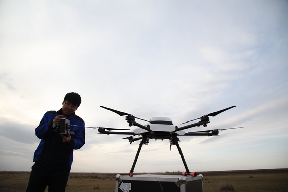 Fernsteuerung Schädlingsbekämpfung Autopilot GPS-Drohne mit flüssigem Desinfektionsmittel