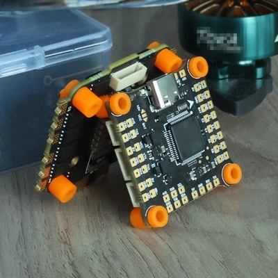 Fernbedienungsradius 36X36mm ESC 50af7 V2 Stack Flight Controller für die Anpassung