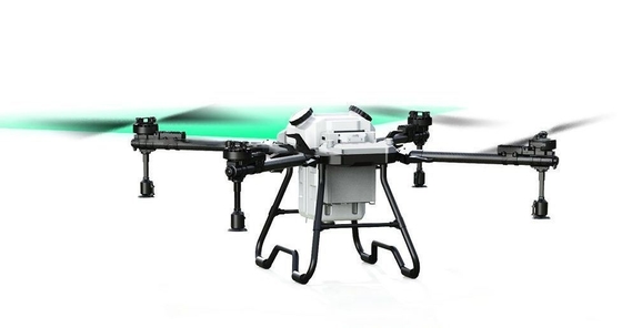8-10 Minuten Flugzeit 50 L Tankvolumen Landwirtschaftliche Sprühdrohne 105 kg Maximal Abfluggewicht