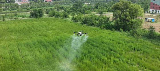 große Nutzlast landwirtschaftliche Sprüher Drohne